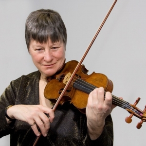 Louise Latham | Violin